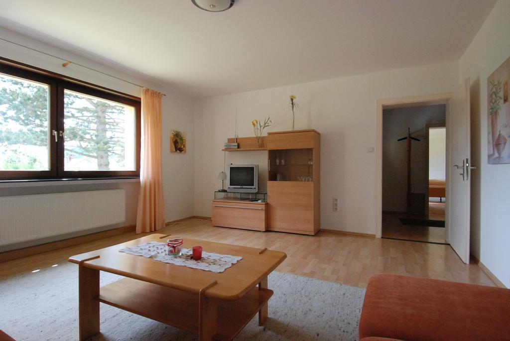 Ferienwohnungen Fliegerstrasse Gersfeld Εξωτερικό φωτογραφία